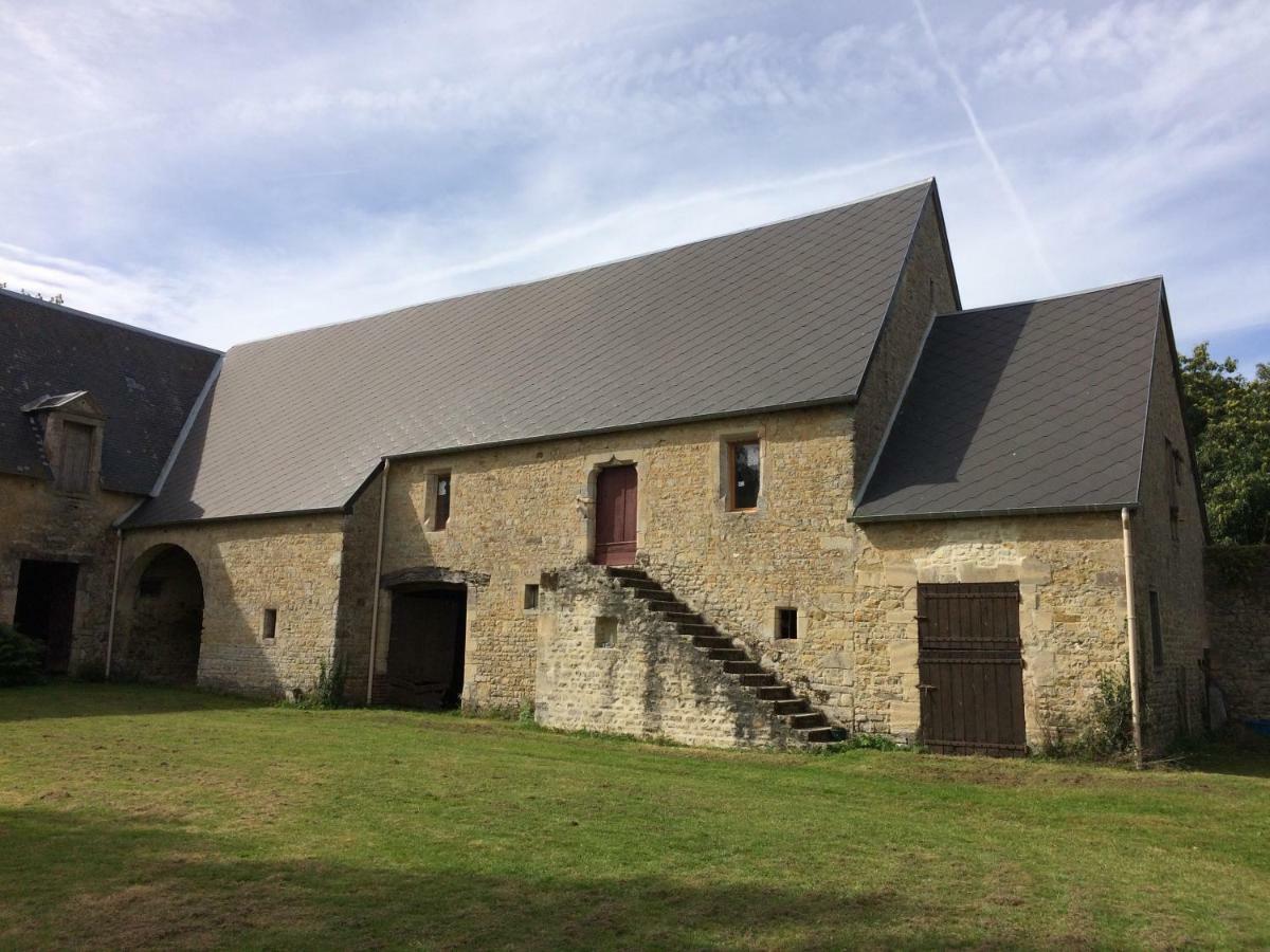 Le Manoir Des Doyens Loft - Sleeps 8 - Breakfast Included! Bed & Breakfast Bayeux Exterior photo